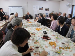 2014.10.19礼拝後 講師を囲む茶話会